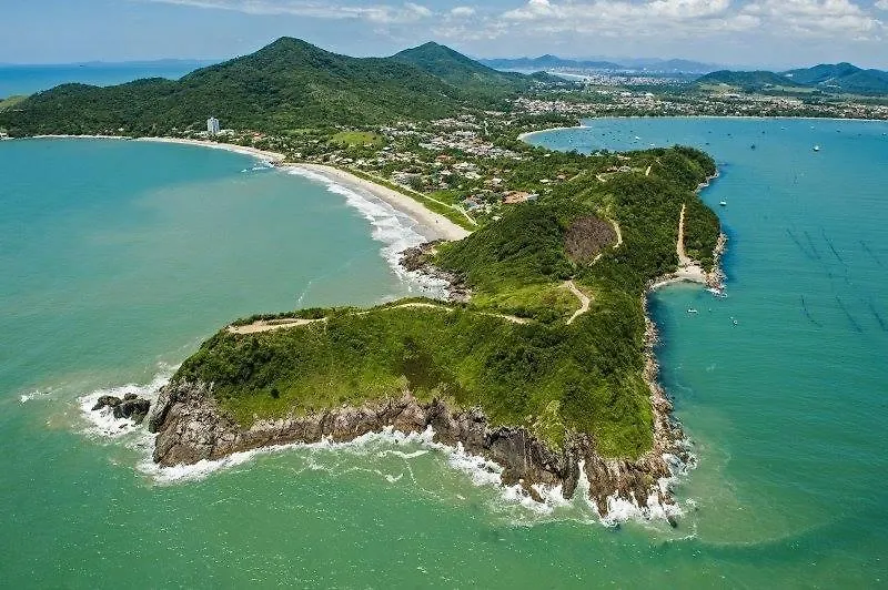 פנייה Pousada Ilha Do Itacolomi Com Piscina 2Km Do Beto Carrero