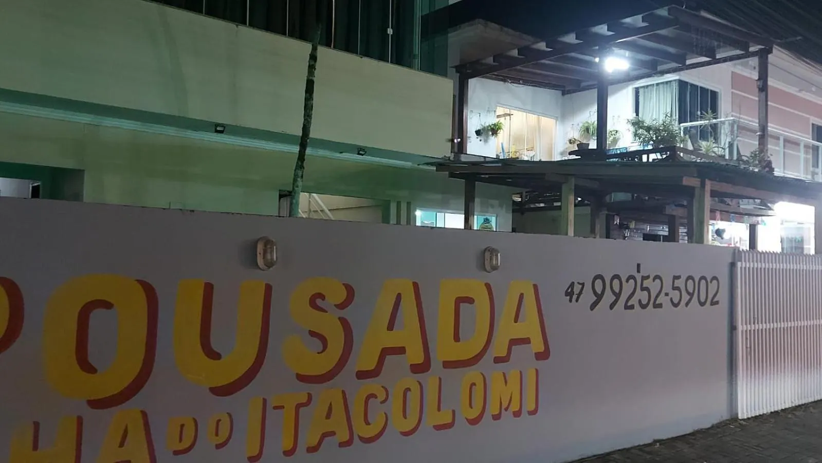 אורחן פנייה Pousada Ilha Do Itacolomi Com Piscina 2Km Do Beto Carrero